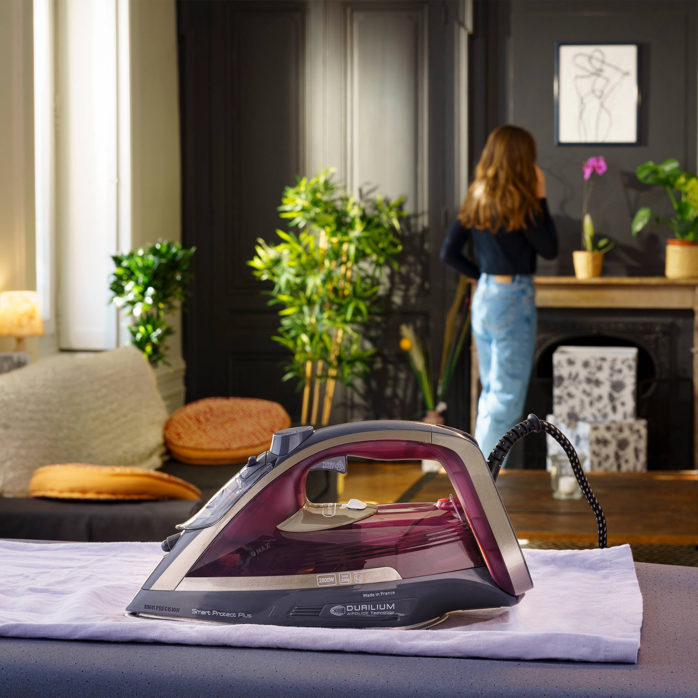 Naparovacia žehlička Tefal Smart Protect Plus FV6870E0 Vínová/Sivá