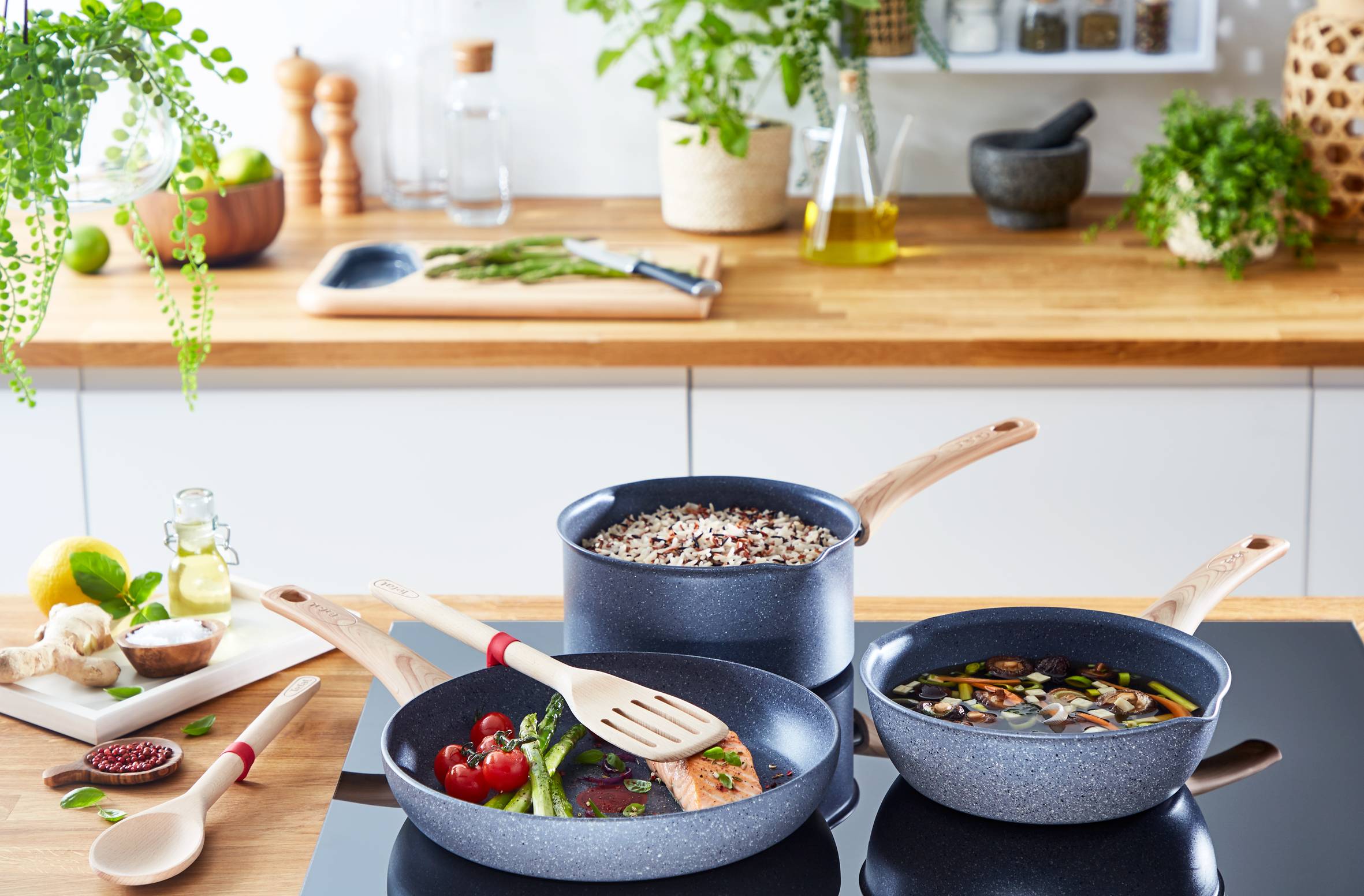 Súprava panvíc Tefal Natural Force G2669082 2 ks 20/28 CM