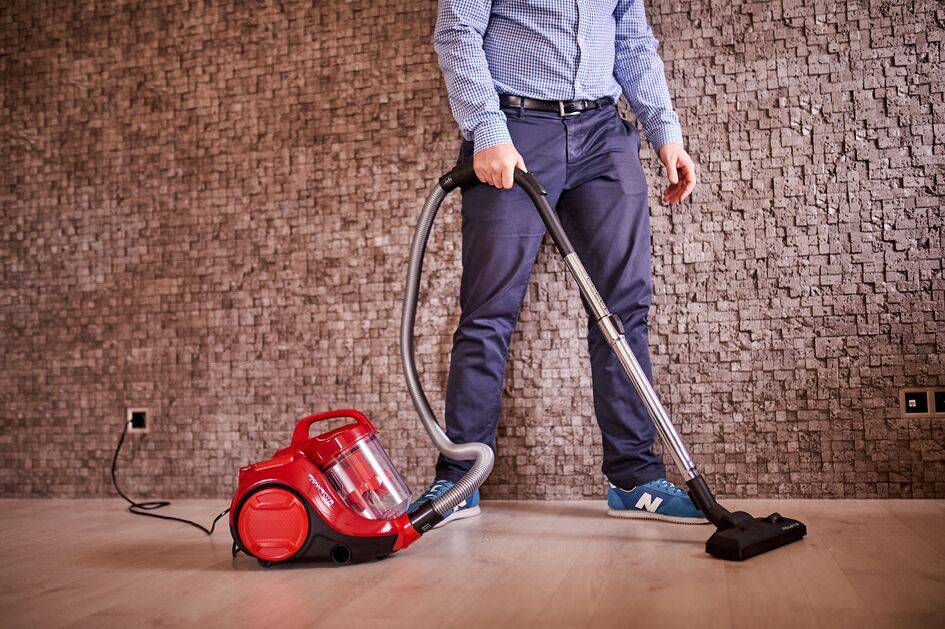 SWIFT POWER CYCLONIC RO2913EA červený