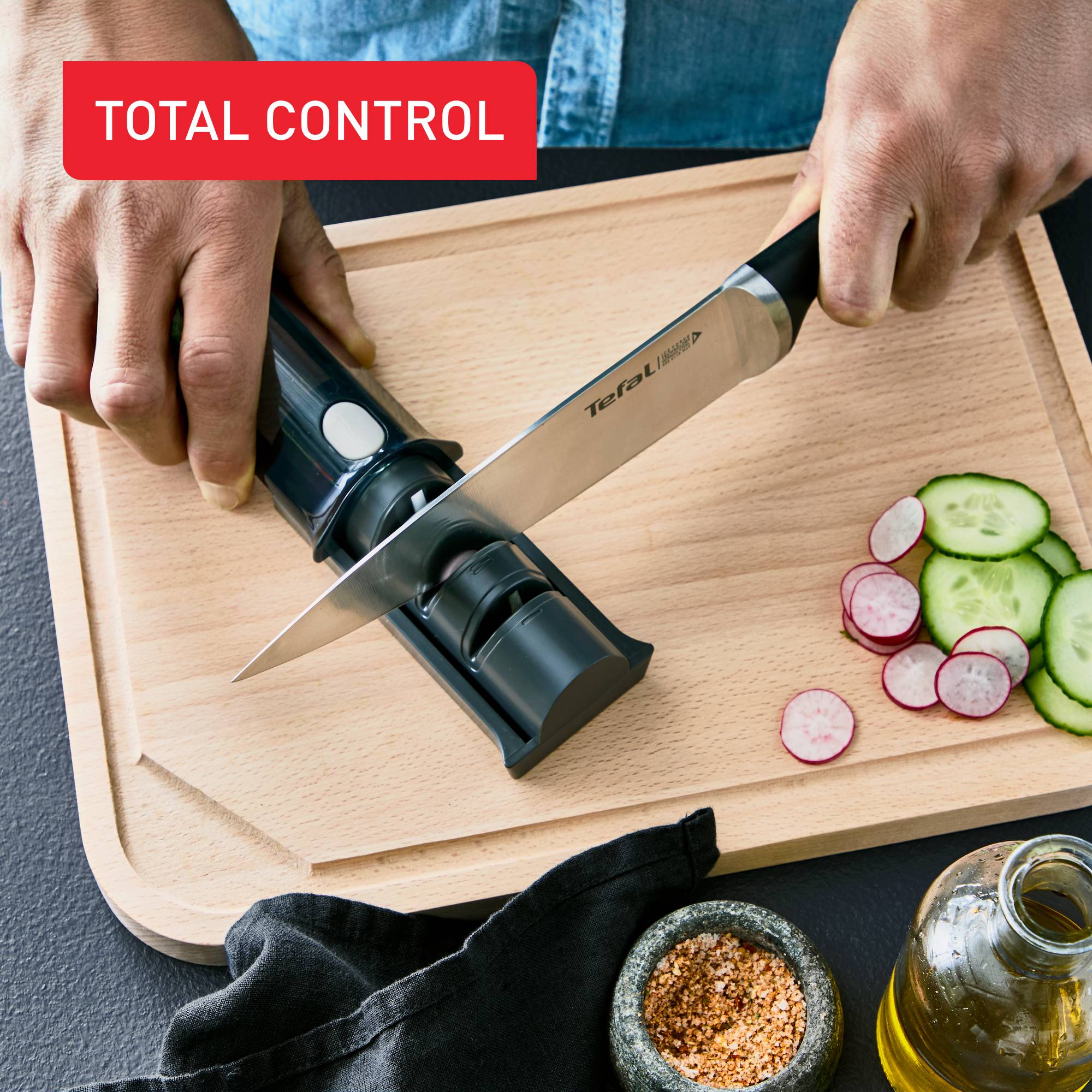 Brúsič na nože Ice Force Retractable K2650534 12.5x5.9 cm 