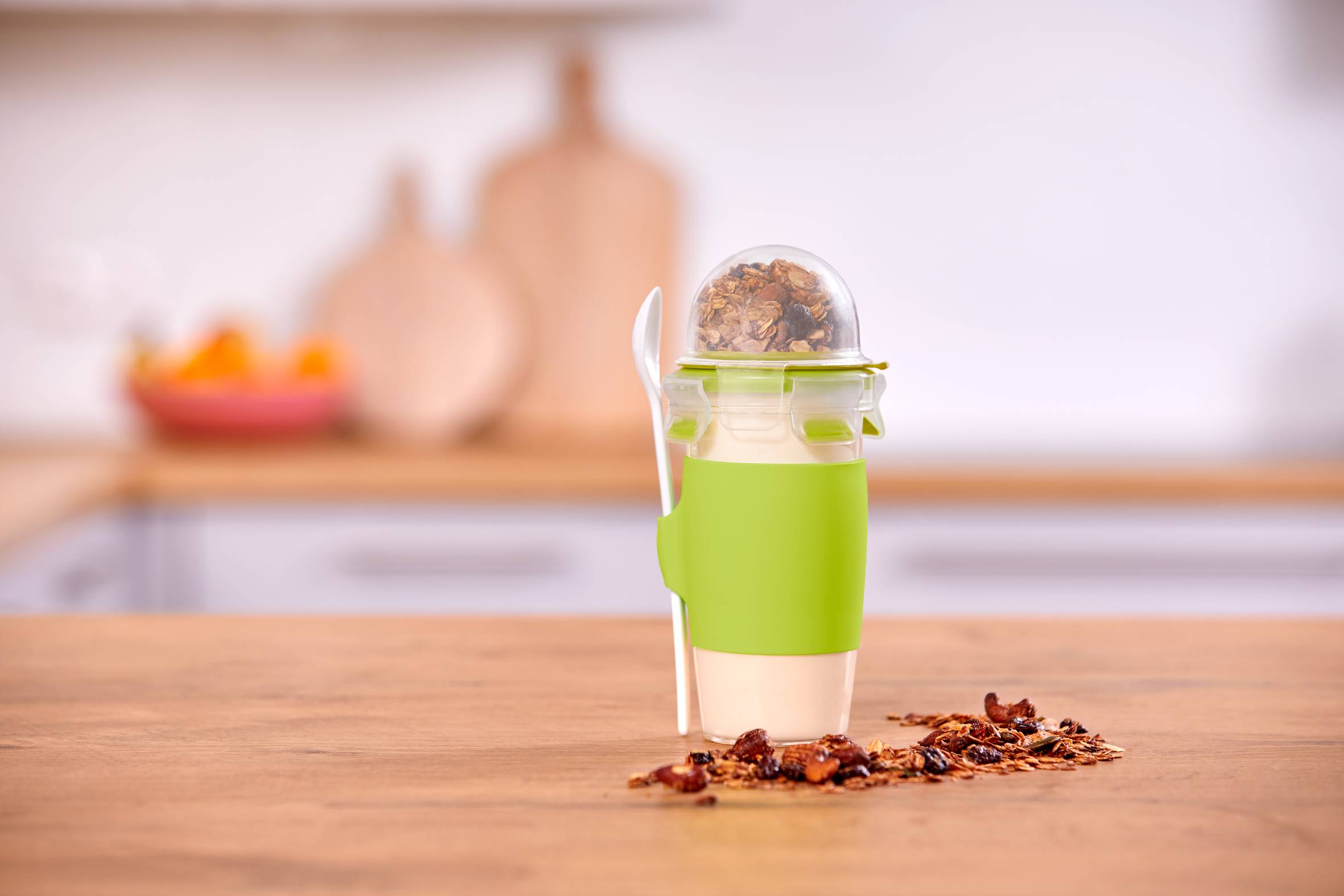 Fľaša Tefal Master Seal To Go na jogurt N1071410 s lyžičkou 0,45 l